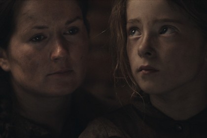 no-place-on-earth-film-bild07