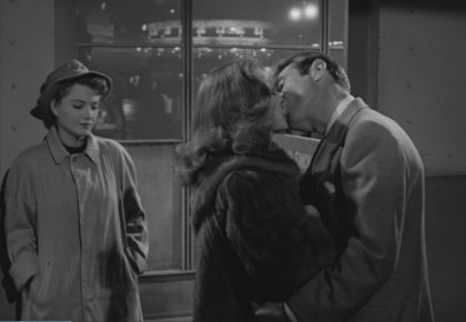 All+About+Eve+(1950)+-+Eve+-+mousy+trench+coat